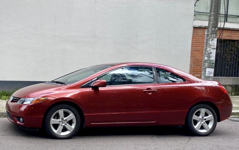 Honda Civic Coupé • 2008 • 124,000 km 11