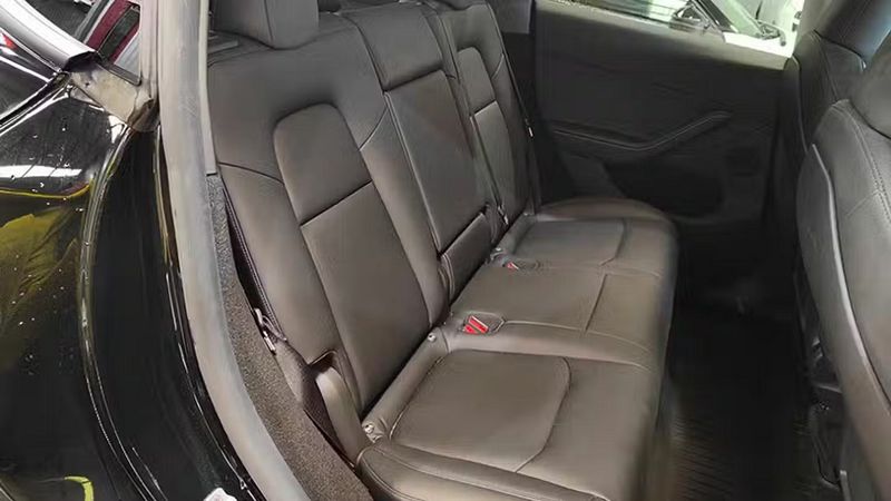 Tesla Model Y • 2023 • 84,413 km 7