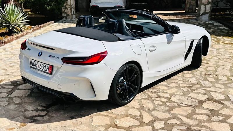 BMW Z4 • 2021 • 34,000 km 8
