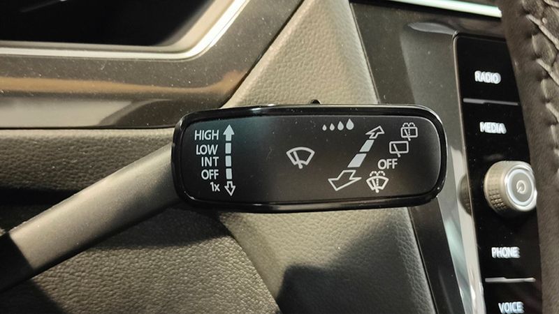 Volkswagen Tiguan • 2023 • 9,499 km 21