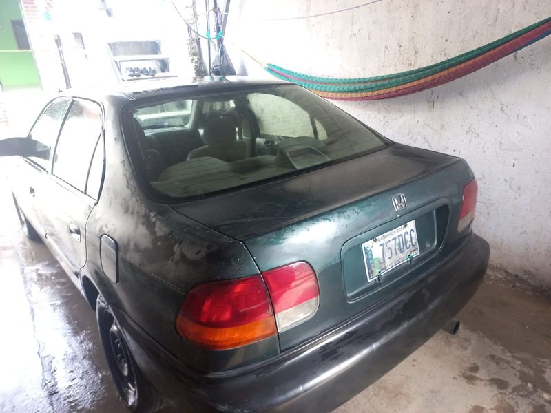 Honda Civic • 1996 • 35,000 km 6