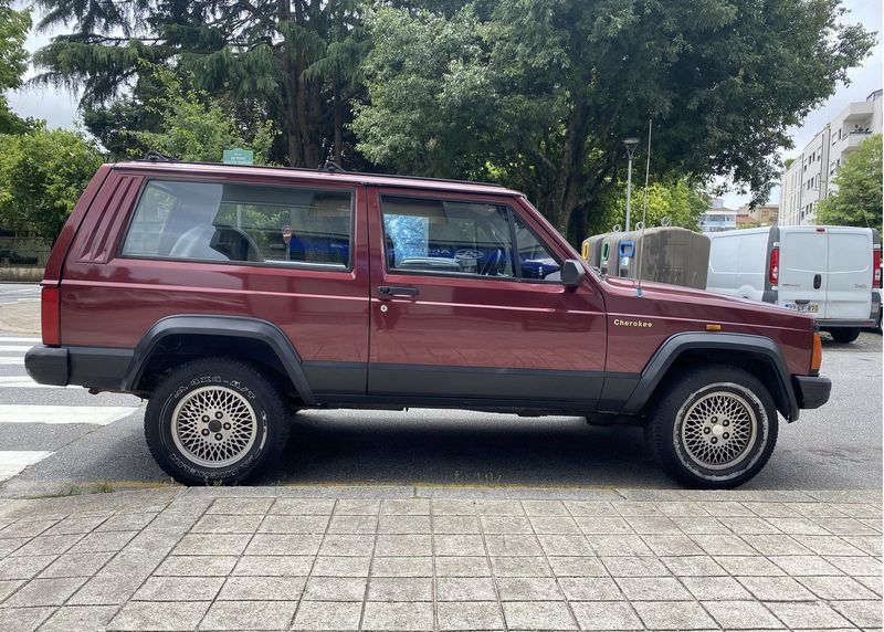 Jeep Cherokee • 1986 • 20,000 km 2