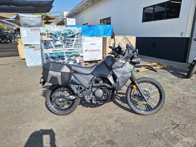 Kawasaki klr 650 • 2023 • 1,102 km 2