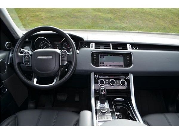 Land Rover Range Rover Sport • 2014 • 1,890,000 km 12