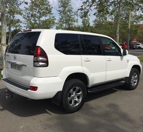 Toyota Land Cruiser • 2008 • 169,000 km 10