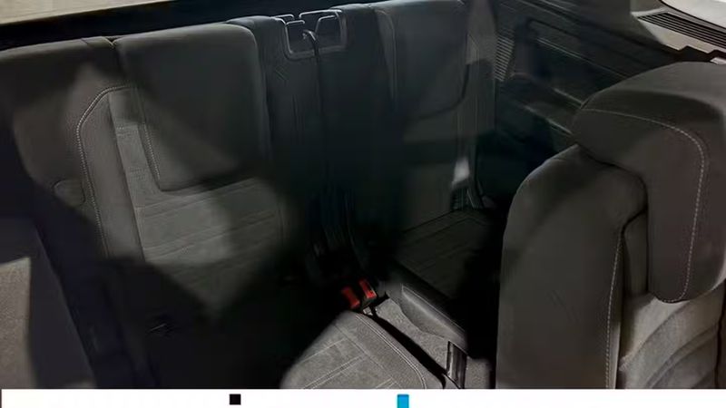 Volkswagen Touran • 2021 • 52,948 km 6