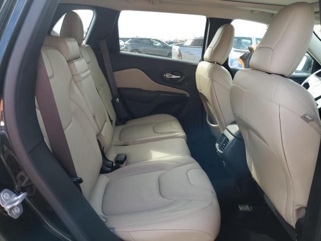 Jeep Cherokee • 2015 • 10,000 mi 9