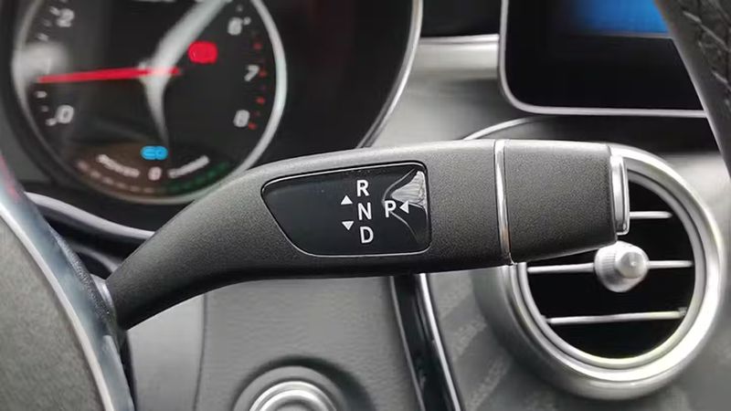 Mercedes-Benz C-Class • 2022 • 20,358 km 5