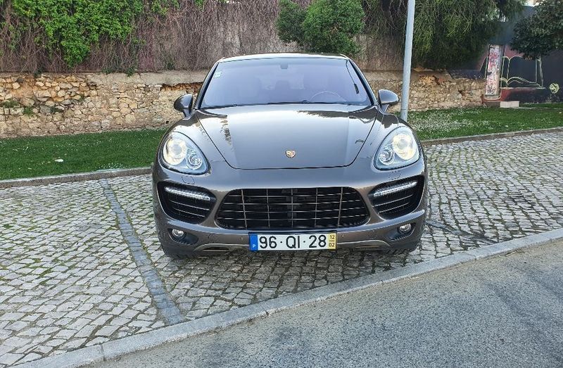 Porsche Cayenne • 2012 • 101,000 km 1