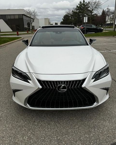 Lexus ES 350 • 2022 • 68,000 km 1