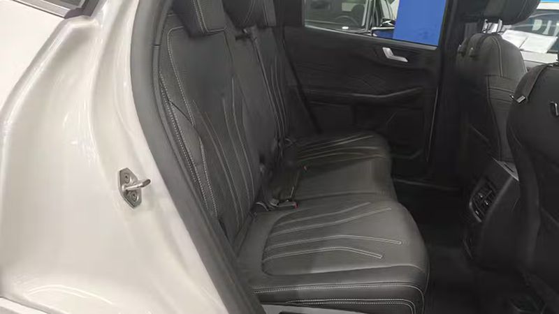 Ford Kuga • 2023 • 39,065 km 11