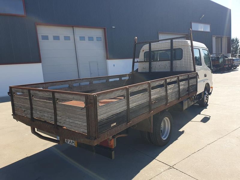 Toyota Dyna • 2004 • 322,000 km 2