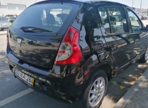 Dacia Sandero • 2012 • 346,000 km 2