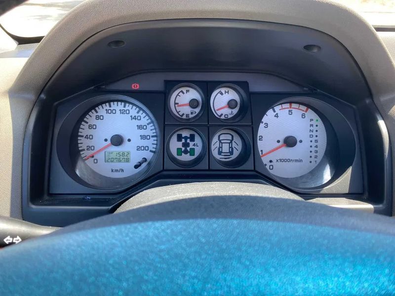 Mitsubishi Pajero Sport • 2005 • 207,000 km 6
