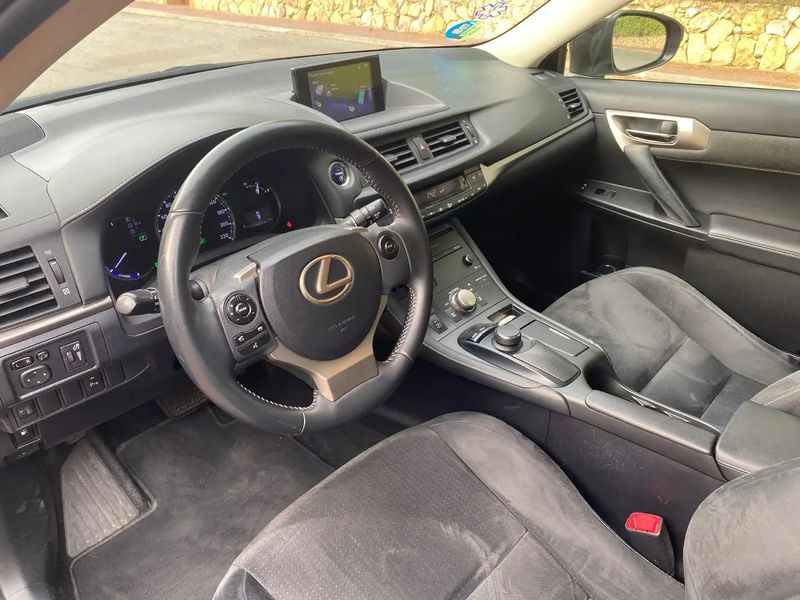 Lexus CT • 2015 • 151,000 km 5