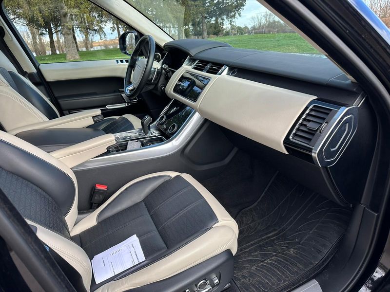 Land Rover Range Rover • 2020 • 66,000 km 10