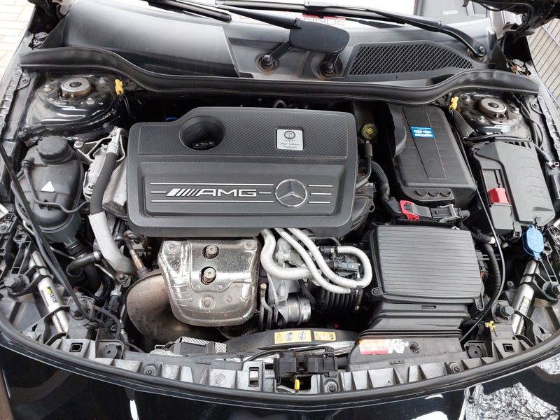 Mercedes-Benz CLA • 2014 • 104,500 km 8