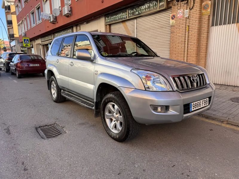 Toyota Land Cruiser • 2006 • 174,000 km 6