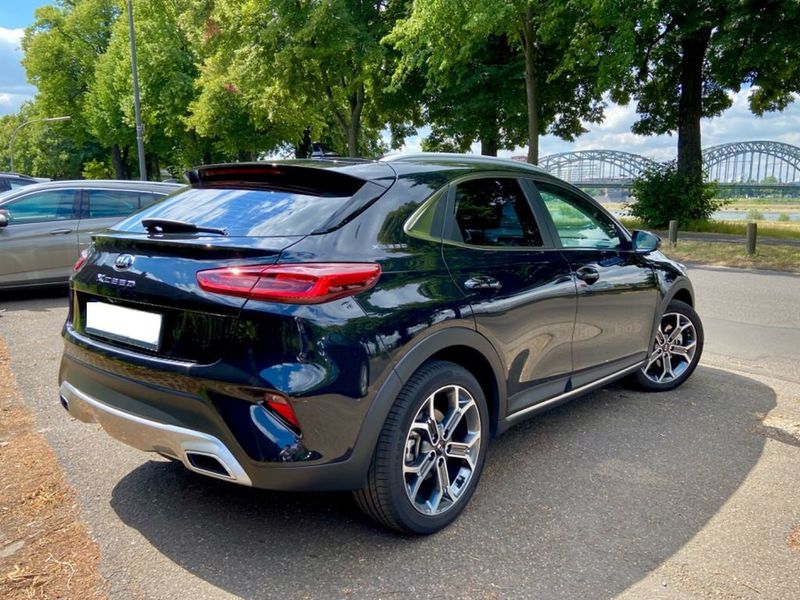 Kia Cee`d • 2020 • 21,900 km 3