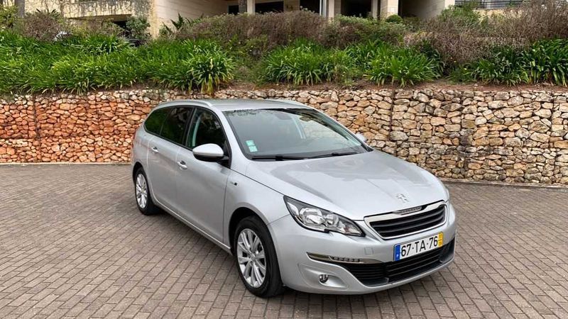 Peugeot 308 • 2017 • 149,000 km 2