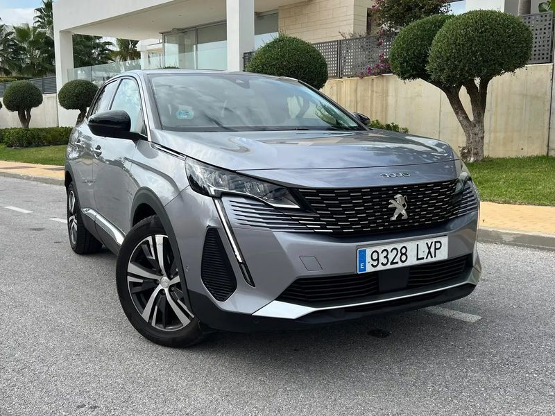 Peugeot 3008 • 2022 • 108,000 km 1