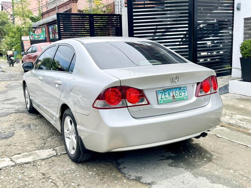 Honda Civic • 2006 • 115,000 km 7