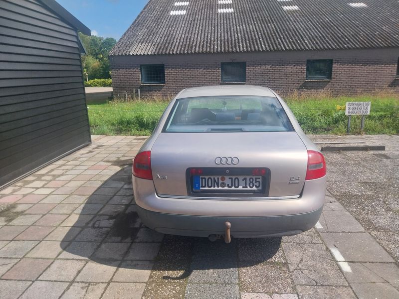 Audi A6 • 1998 • 162,000 km 4