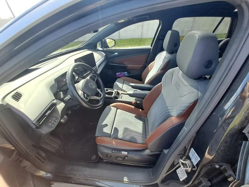 Volkswagen ID.4 • 2021 • 48,000 km 7