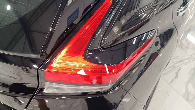 Nissan Leaf • 2024 • 2,276 km 8