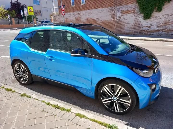 BMW i3 • 2016 • 41,700 km 2