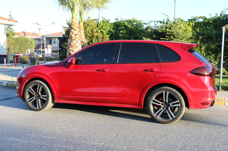 Porsche Cayenne • 2014 • 81,000 km 9