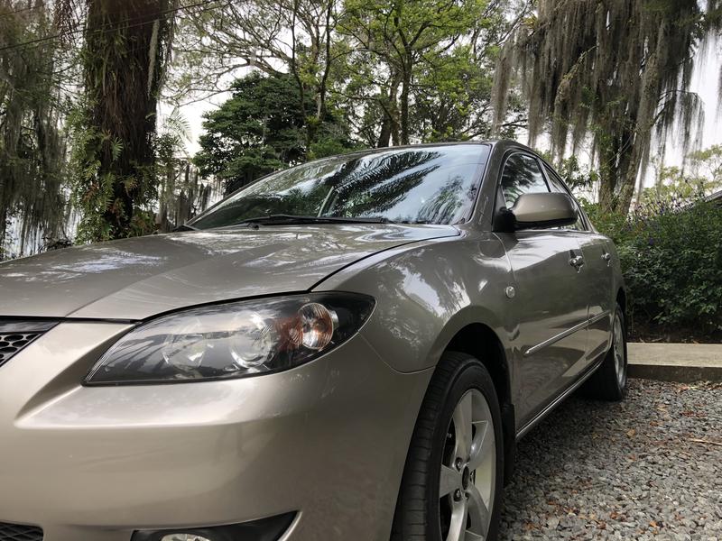 Mazda 3 • 2005 • 202,400 km 10
