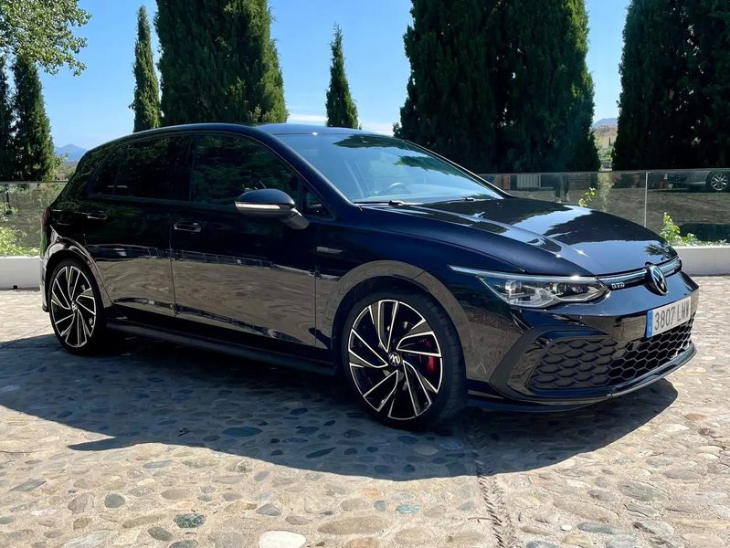 Volkswagen Golf • 2021 • 38,500 km 1