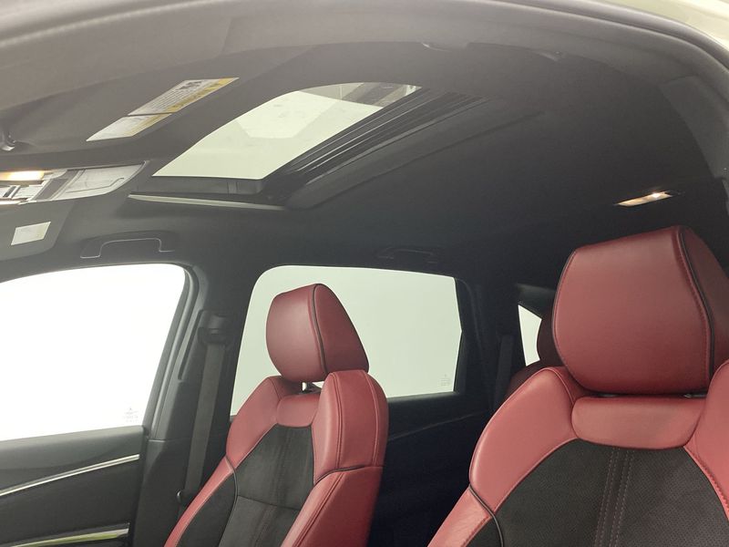 Acura MDX • 2019 • 21,271 km 11