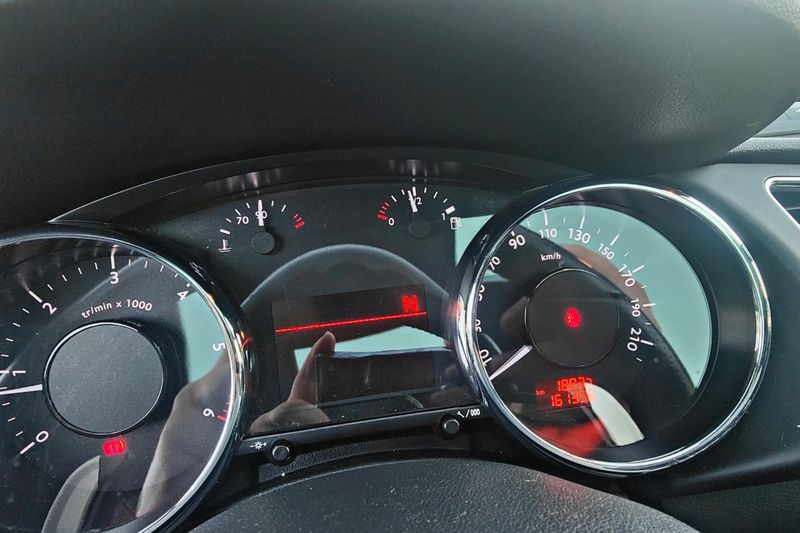 Peugeot 3008 • 2010 • 161,356 km 5