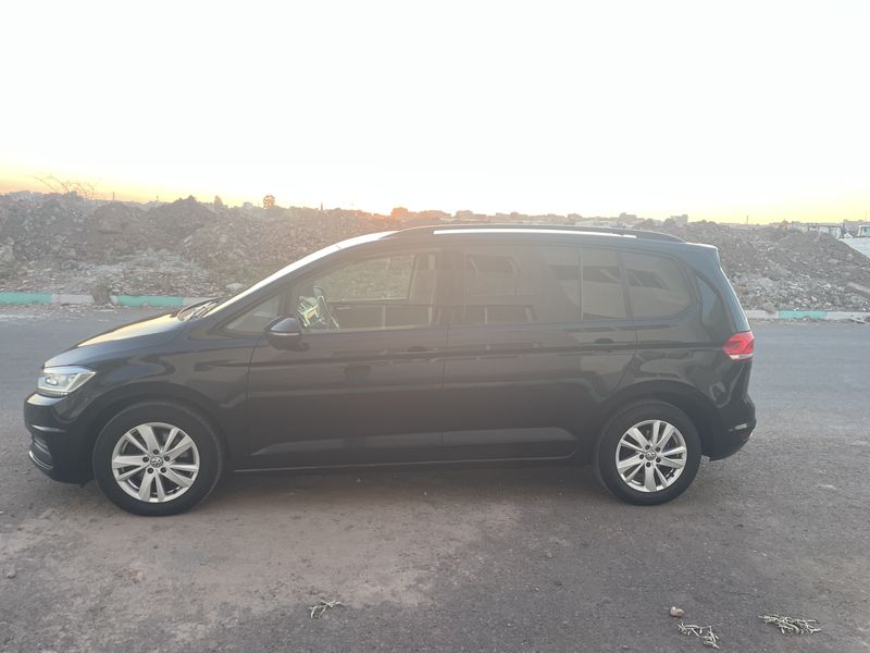 Volkswagen Touran • 2020 • 190,000 km 6
