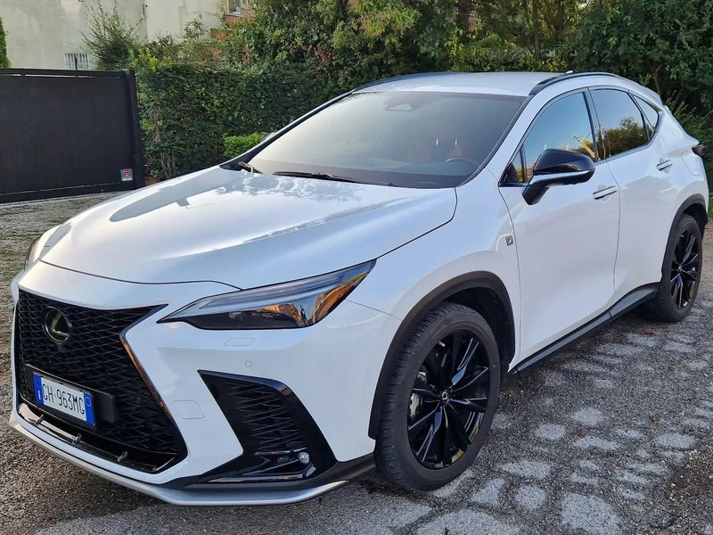 Lexus NX • 2022 • 30,000 km 17