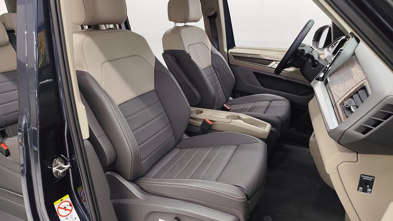 Volkswagen Multivan • 2024 • 3,979 km 33