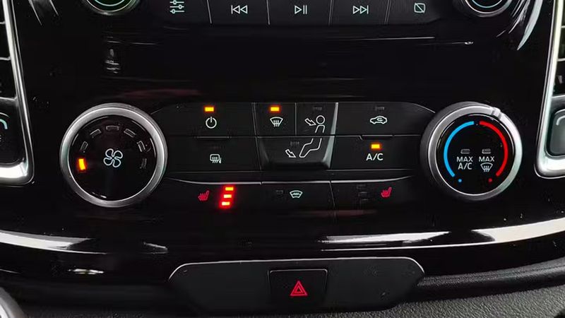 Ford Transit Custom • 2021 • 60,269 km 9