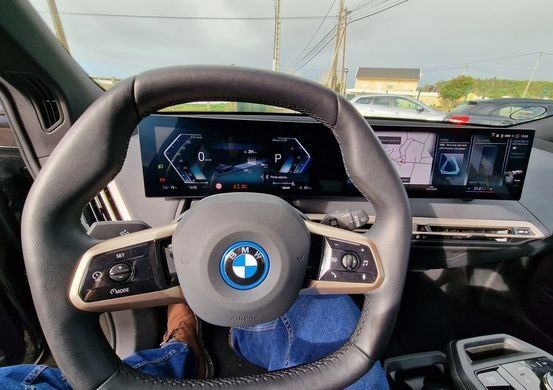 BMW X1 • 2023 • 48,500 km 4