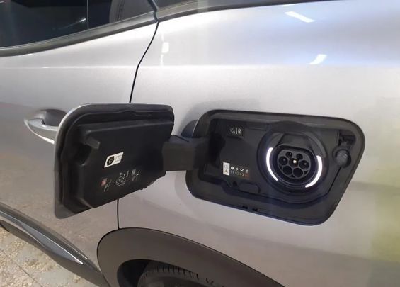 Peugeot 3008 • 2021 • 58,600 km 9