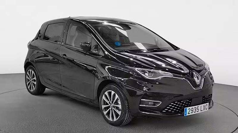 Renault Zoé • 2022 • 12,288 km 1