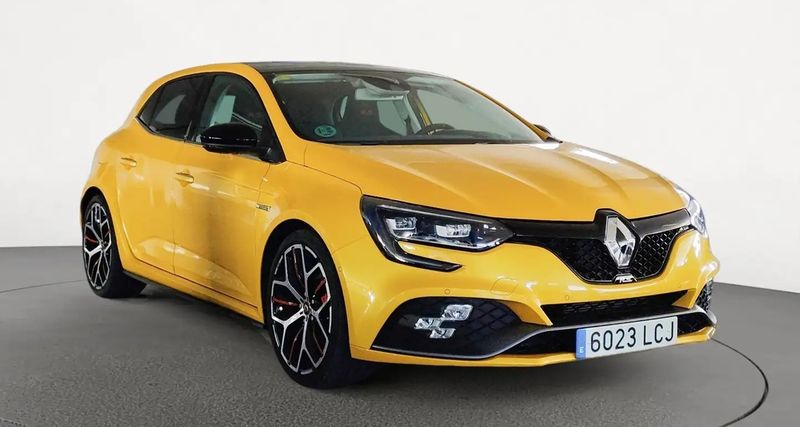 Renault Mégane • 2019 • 14,165 km 1