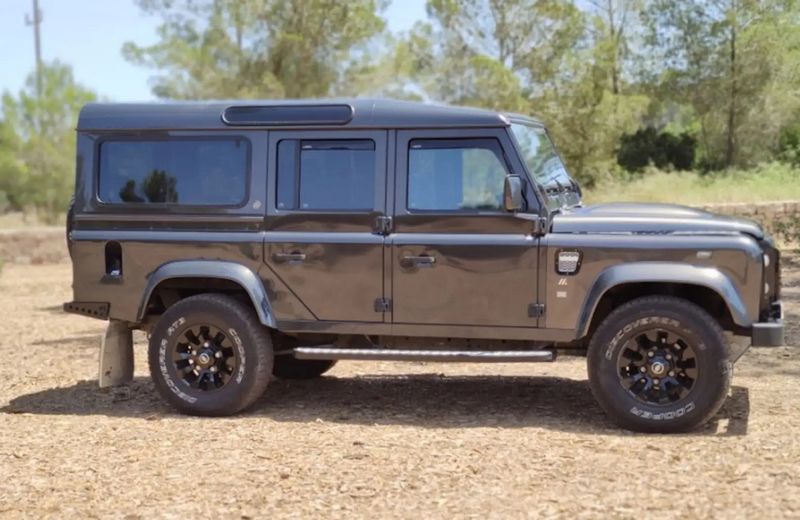 Land Rover Defender • 2014 • 96,700 km 1