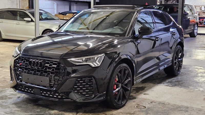 Audi Q3 • 2021 • 38,777 km 1
