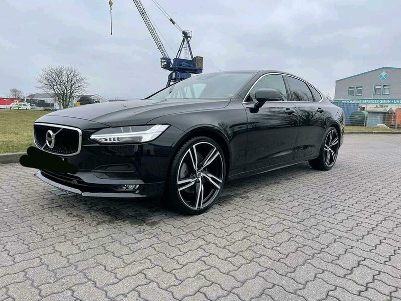 Volvo S90 • 2019 • 89,000 km 1