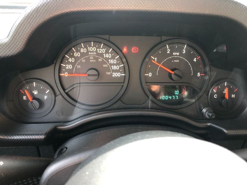 Jeep Wrangler • 2007 • 100,000 km 4