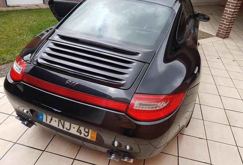 Porsche 911 • 2006 • 150,000 km 6