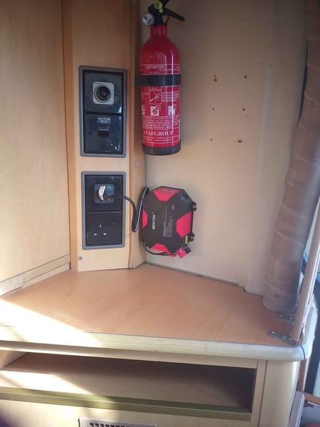 Volkswagen Crafter • 2006 • 25,000 km 7