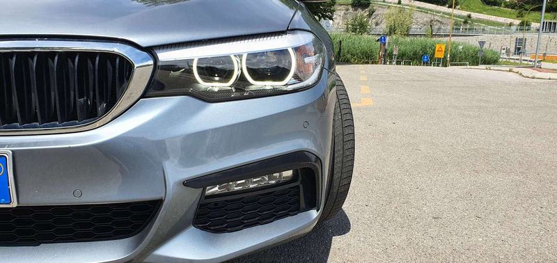 BMW 5 Series • 2018 • 98,900 km 8